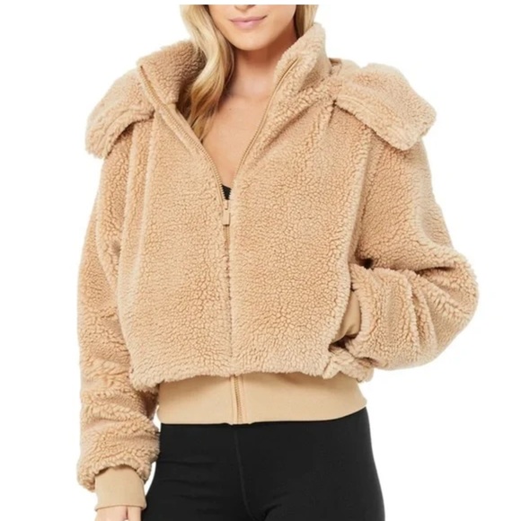ALO Yoga Jackets & Blazers - ALO Foxy Sherpa jacket size small camel color teddy